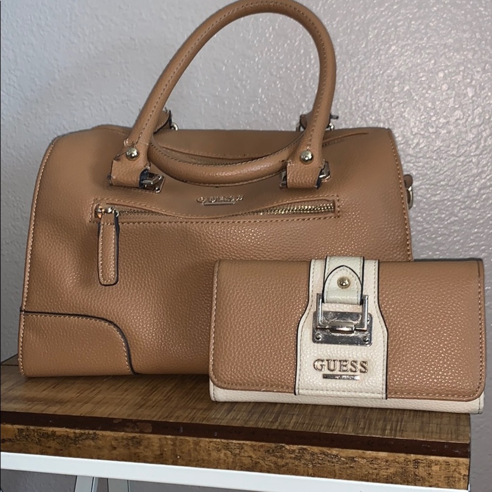 Guess Handbag & Wallet